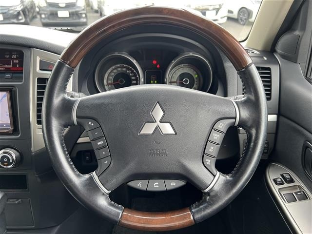 Mitsubishi PAJERO 2015 7906187-25
