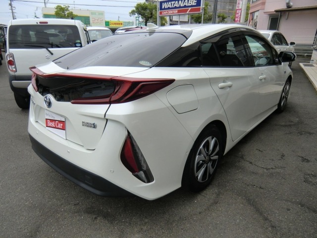 Toyota PRIUS PHV 2017 7890435-1