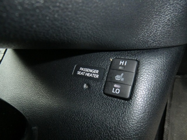 Toyota PRIUS PHV 2017 7890435-23