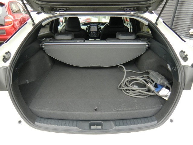 Toyota PRIUS PHV 2017 7890435-24