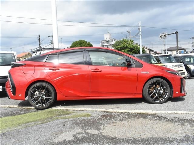 Toyota PRIUS PHV 2021 7890729-18