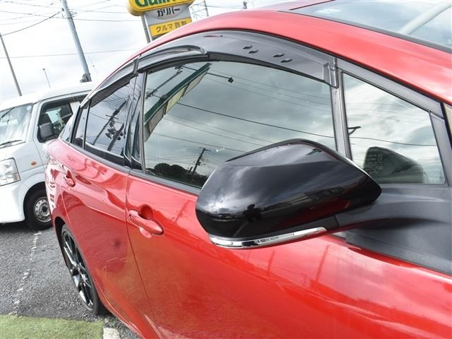 Toyota PRIUS PHV 2021 7890729-4