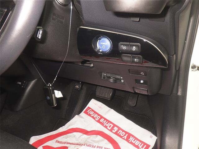 Toyota PRIUS PHV 2018 7890779-8