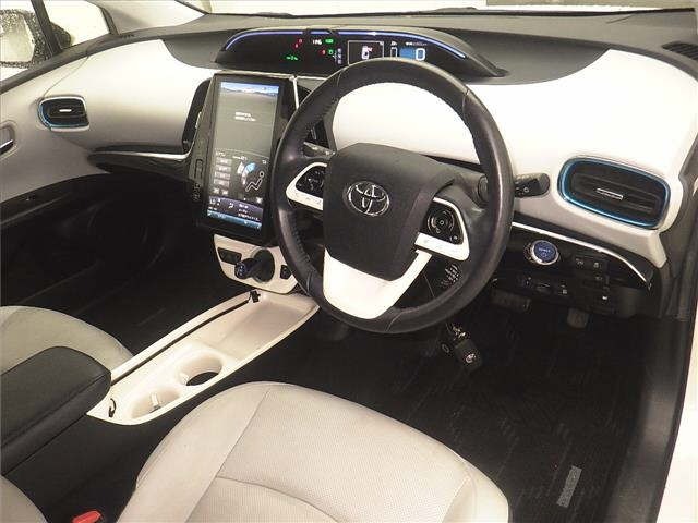 Toyota PRIUS PHV 2017 7890782-3