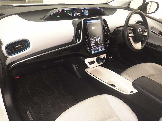 Toyota PRIUS PHV 2017 7890782-4