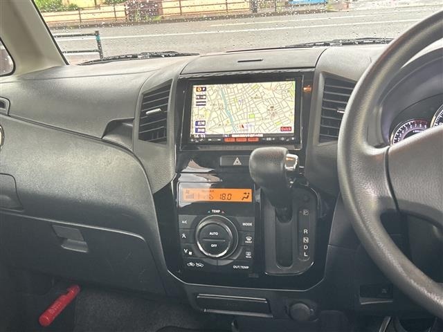Nissan ROOX 2012 7885740-11