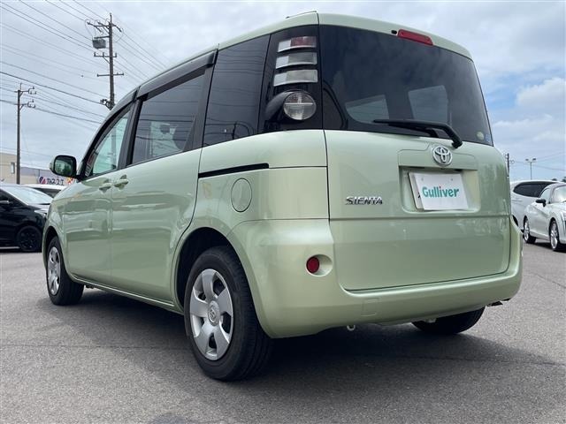 Toyota SIENTA 2010 7889278-10