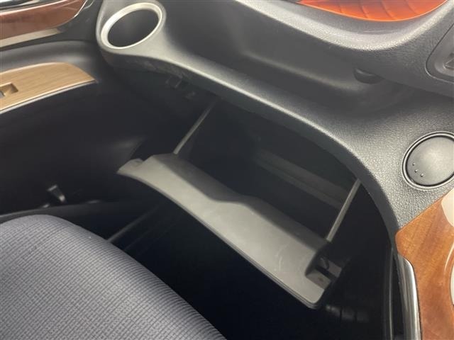 Toyota SIENTA 2018 7889295-1