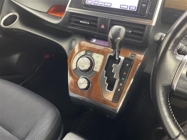Toyota SIENTA 2018 7889295-3