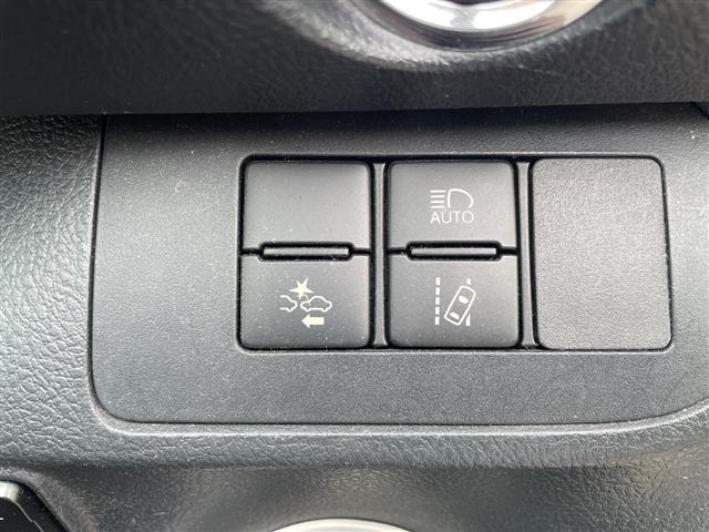 Toyota SIENTA 2018 7889344-1