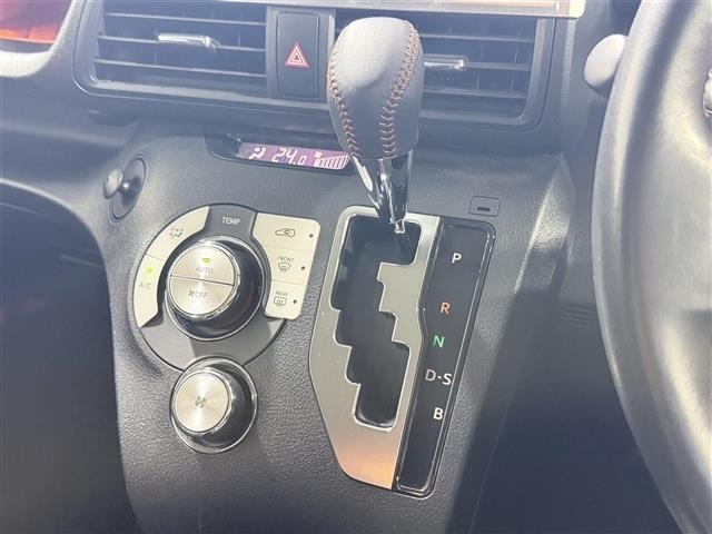 Toyota SIENTA 2018 7889386-10