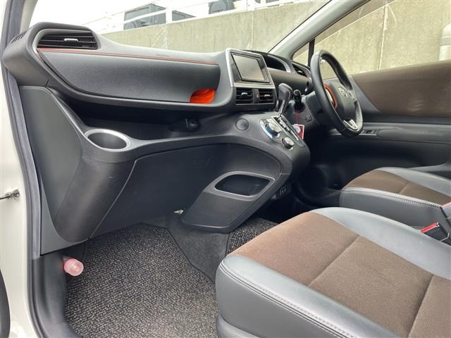 Toyota SIENTA 2019 7889392-2