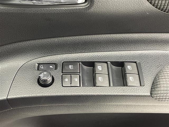 Toyota SIENTA 2018 7889443-9