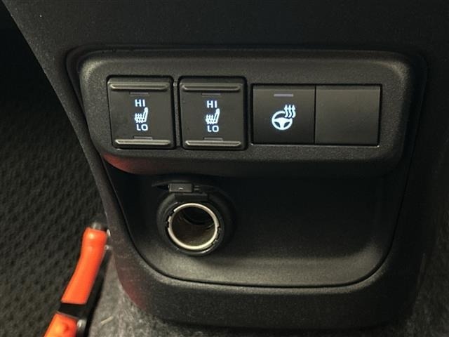 Toyota SIENTA 2025 7889456-5