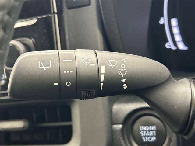 Toyota SIENTA 2025 7889456-6