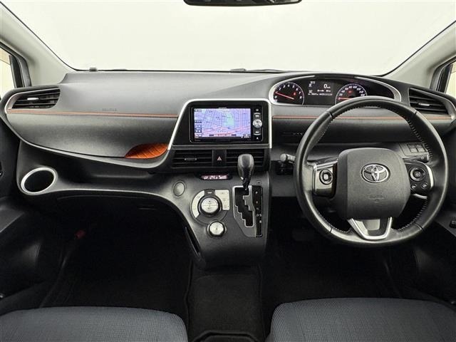 Toyota SIENTA 2018 7889457-15