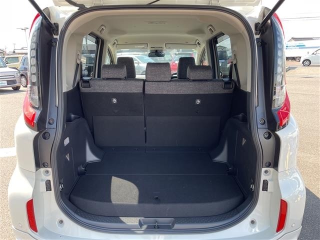 Toyota SIENTA 2022 7889474-11