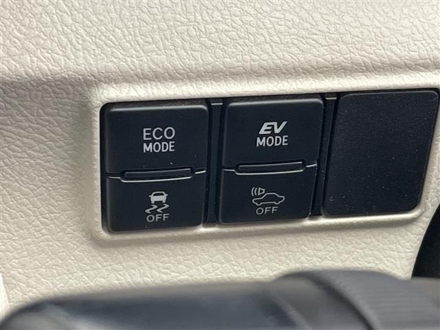Toyota SIENTA 2018 7889475-3