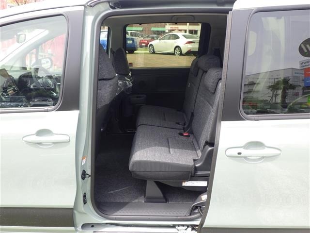 Toyota SIENTA 2026 7889483-4