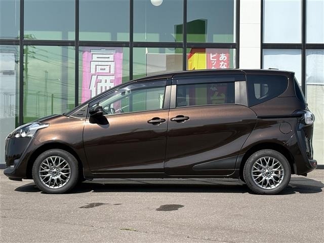 Toyota SIENTA 2017 7889558-6
