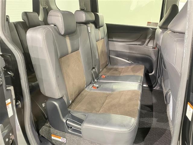 Toyota SIENTA 2018 7889602-10