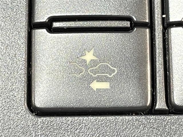 Toyota SIENTA 2018 7889602-3