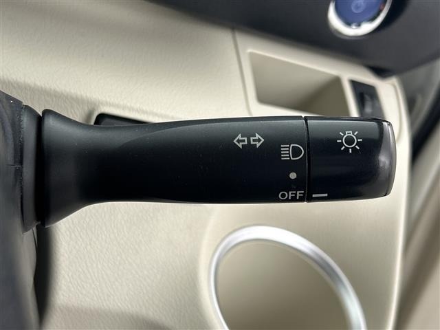 Toyota SIENTA 2015 7889676-11