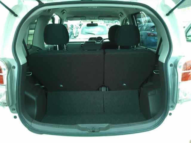 Toyota SPADE 2015 7891291-10