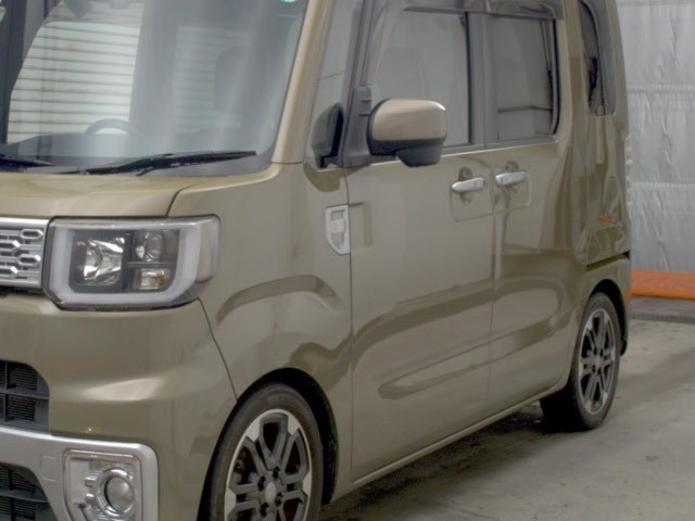 Daihatsu WAKE 2015 7903541-4