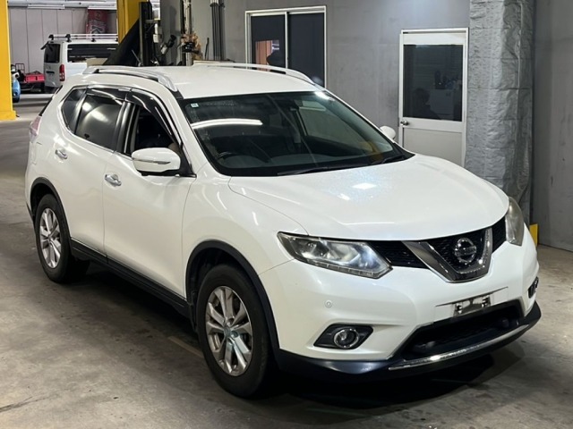 Nissan X-TRAIL 2016 7889072-4