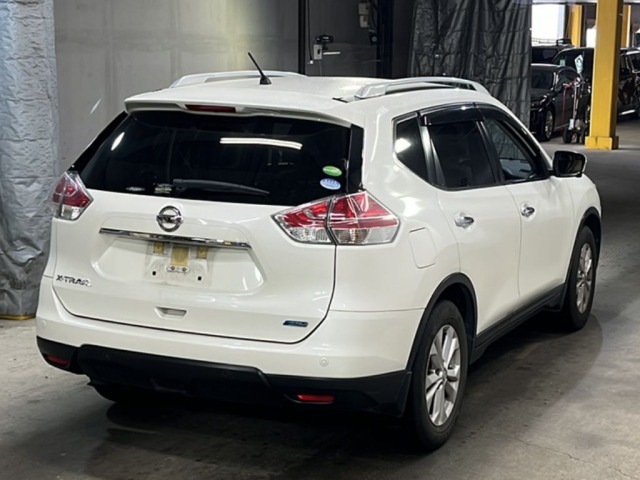 Nissan X-TRAIL 2016 7889072-5
