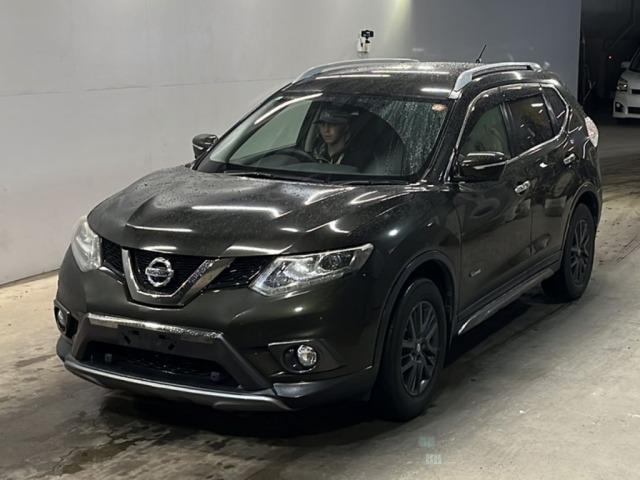 Nissan X-TRAIL 2015 7889074-0