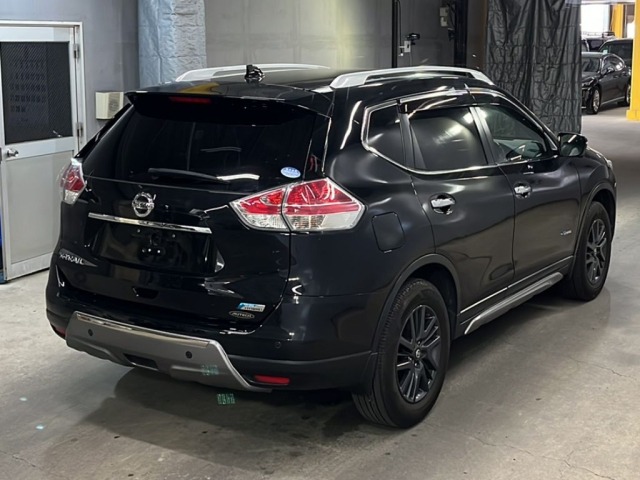 Nissan X-TRAIL 2015 7889110-5