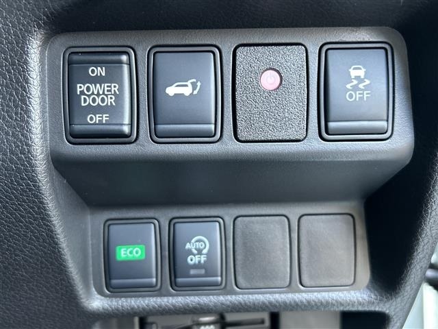Nissan X-TRAIL 2018 7889594-12
