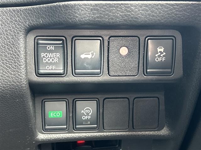 Nissan X-TRAIL 2018 7891181-10