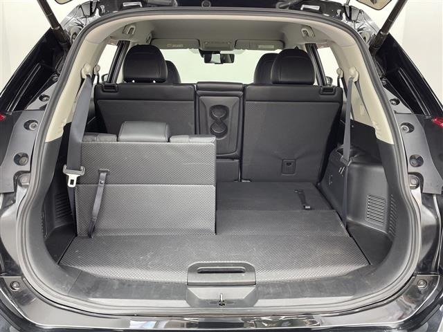 Nissan X-TRAIL 2018 7891228-10