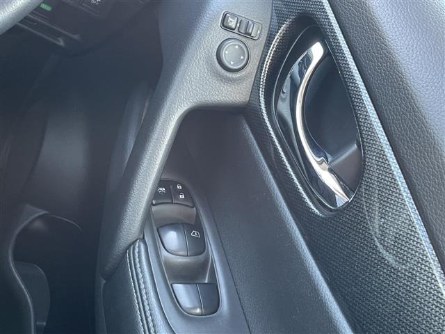 Nissan X-TRAIL 2016 7891248-7