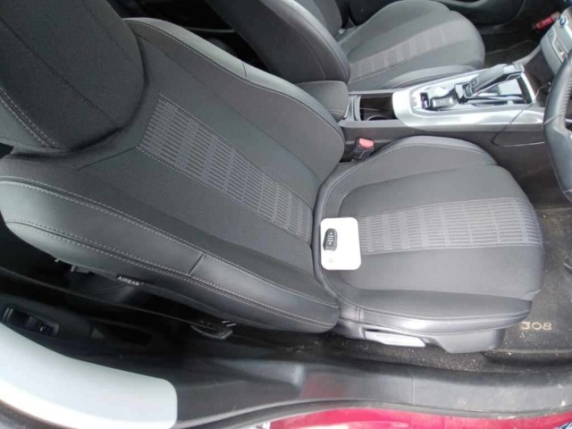 Peugeot 308 2019 7920797-10