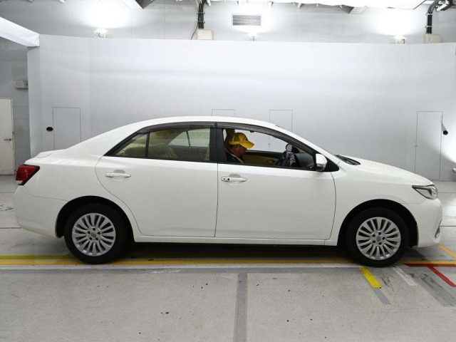Toyota ALLION 2017 7923741-3