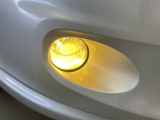 Toyota AURIS 2010 7909923-2