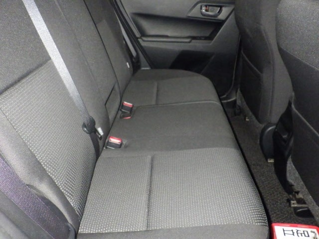 Toyota AURIS 2016 7909942-8