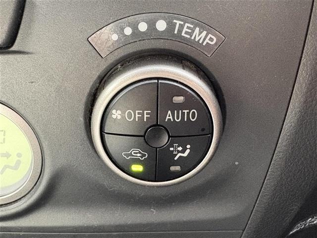 Toyota BB 2013 7921840-11