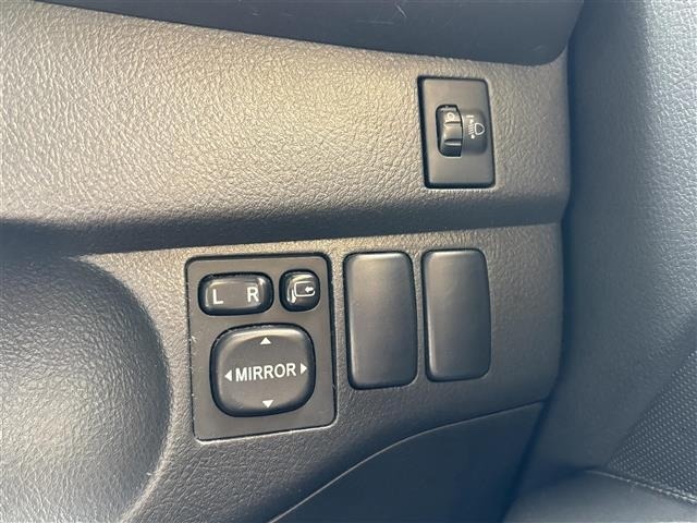 Toyota BB 2013 7921840-12