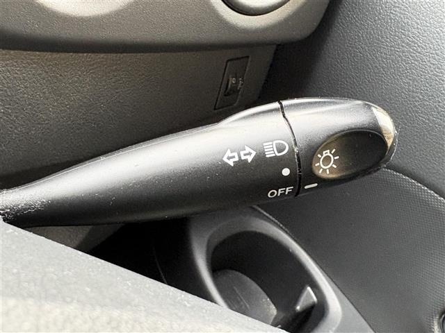 Toyota BB 2013 7921840-7