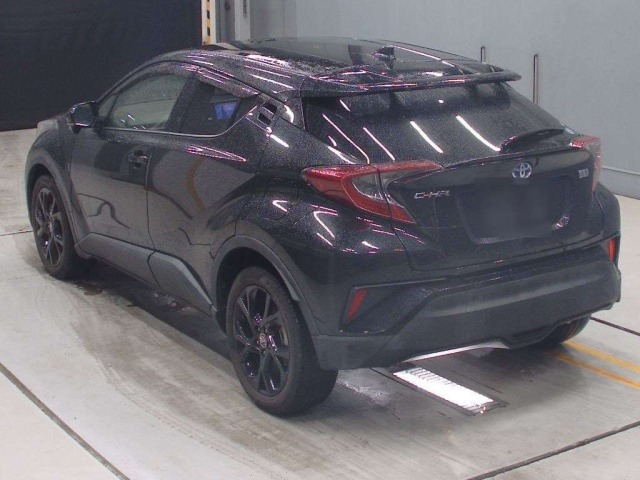 Toyota C-HR 2019 7924334-6