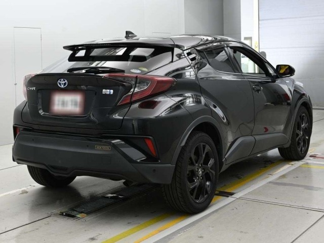 Toyota C-HR 2019 7924338-1