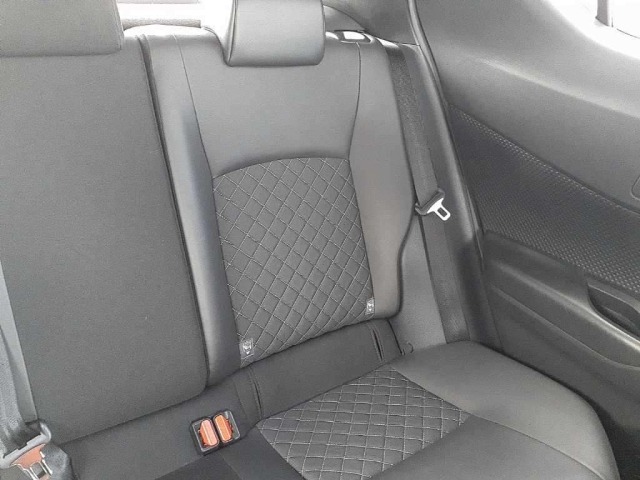 Toyota C-HR 2019 7924338-11