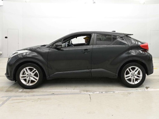 Toyota C-HR 2020 7924350-4