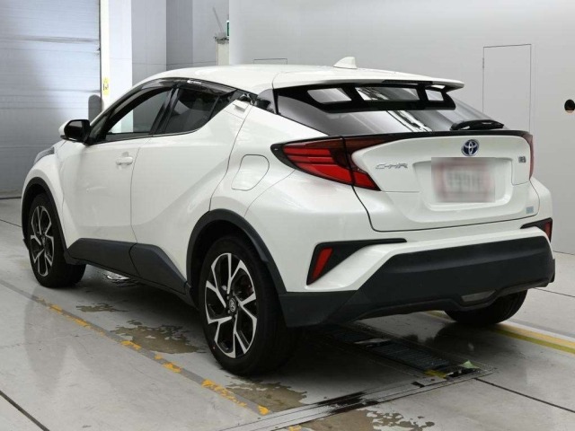 Toyota C-HR 2020 7924352-6