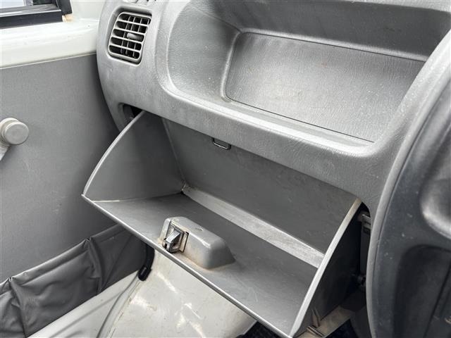 Suzuki CARRY TRUCK 2000 7911278-23